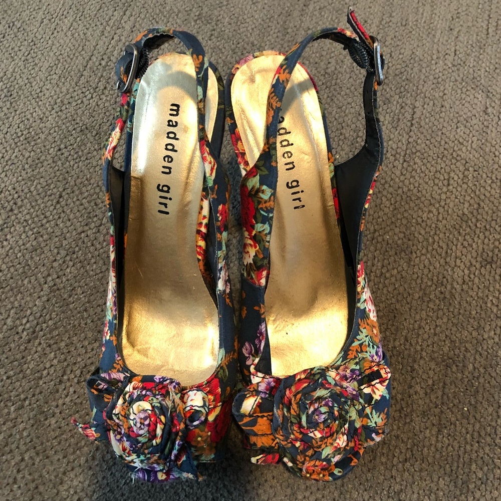 Madden Girl by Steve Madden Navy Floral Heel